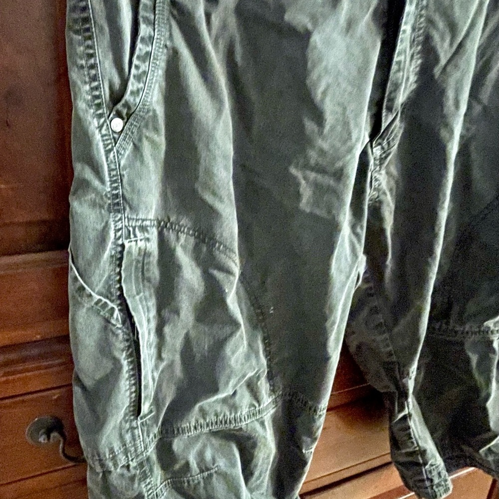 Kuhl Gray/Dark Gray Cargo Shorts - Picture 3 of 6